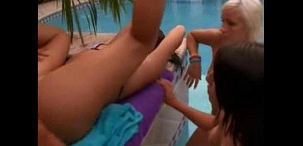  Sexo na Piscina